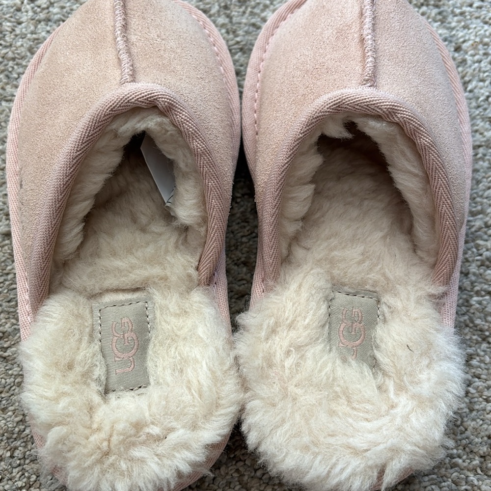 Toddler UGG Slip one - Picture 2 of 3
